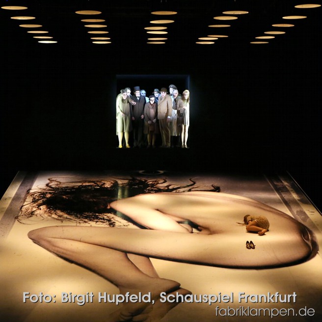 Since 20.09.2014 on stage in Schauspiel Frankfurt: Faith, hope and charity (Ödön von Horvath), above the strong scenery hang our industrial lamps. Foto: Birgit Hupfeld, Schauspiel Frankfurt – thank you very much!